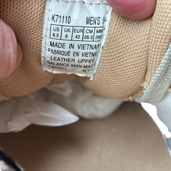 New Men ‘s Rockport ProWalker M7100 Size 8.5 Taupe & Cream - Picture 9 of 15